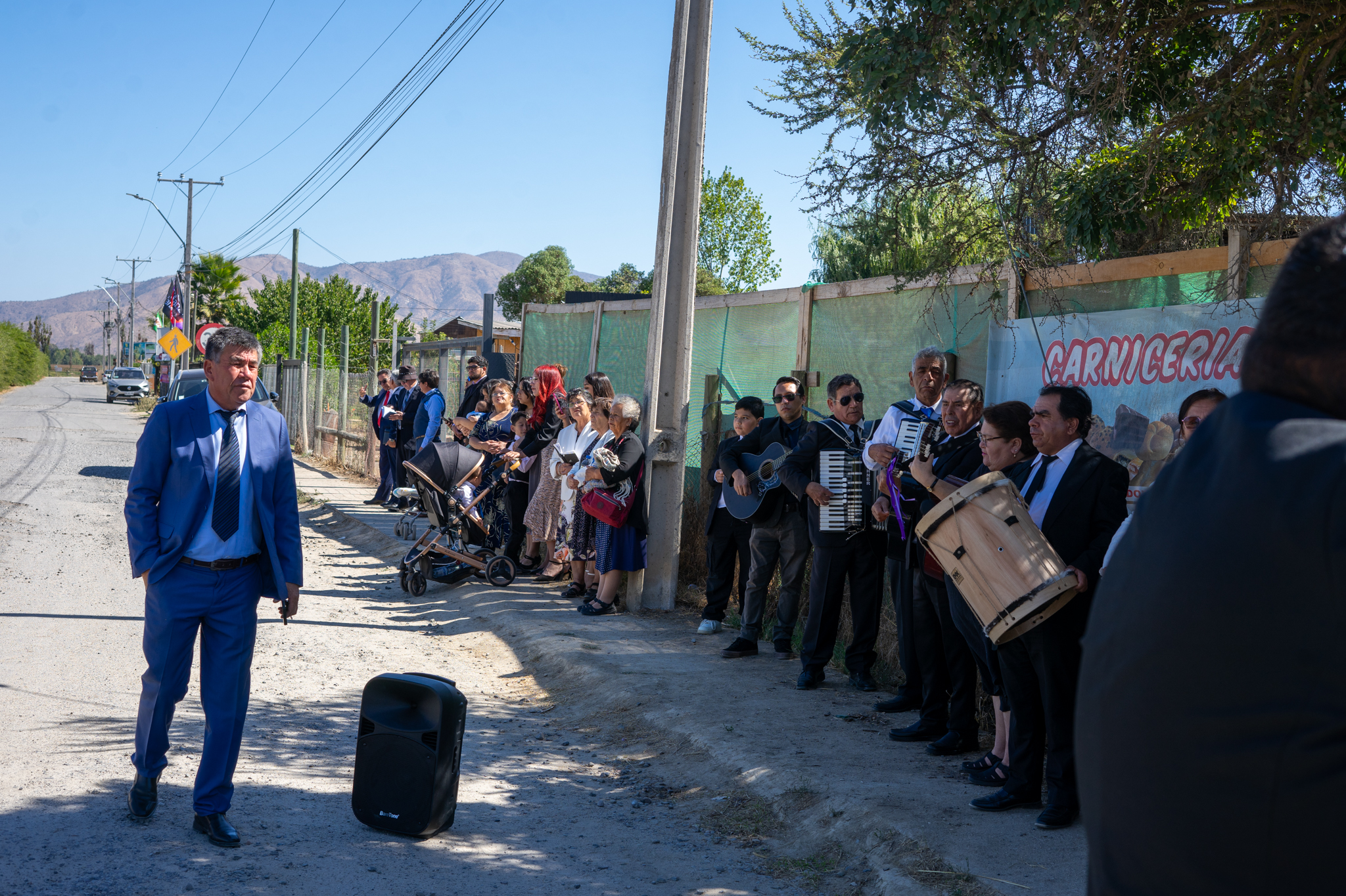 Desfile a la calle — Reinauguración Iglesia Unificada Metodista Pentecostal Chorombo Bajo
